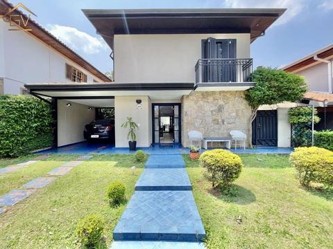 Casa à venda com 250,00 m², 4 dormitórios (2 suítes), 4 vagas. Carmel, Granja Viana