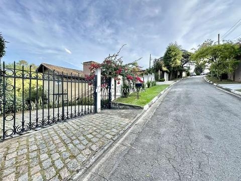 Casa à venda na Granja Viana, Chácara dos Lagos, com 3 quartos, com 355 m², Chácara dos lagos