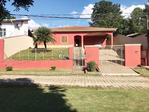Casa à venda com 3 quartos (2 suítes), com 201 m², Condomínio Gramado, Granja Viana