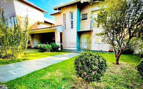 Casa à venda em Cotia, Granja Viana, com 3 quartos, com 244 m², São Paulo II