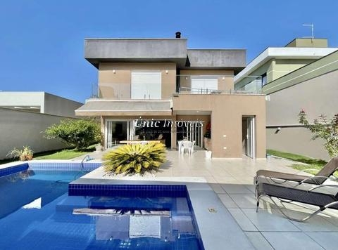 Casa à venda no Vintage, Granja Viana, com 4 suítes, com 315.98 m²