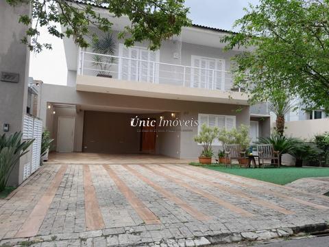 Casa à venda em Cotia, Granja Viana, com 4 suítes, com 470 m², São Paulo II