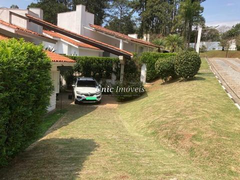 Casa à venda na Granja Viana, com 4 suítes, com 186 m², Jardim Amanda