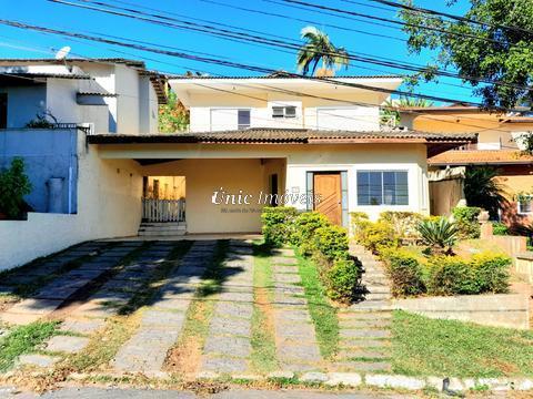 Casa para alugar em Cotia, Granja Viana, com 4 suítes, com 450 m², São Paulo II