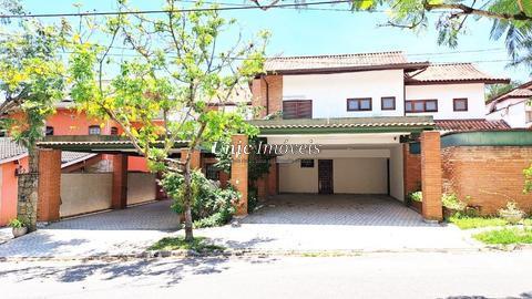  Casa à venda com 520,00 m², 4 suítes, 8 vagas. São Paulo II, Granja Viana, Cotia