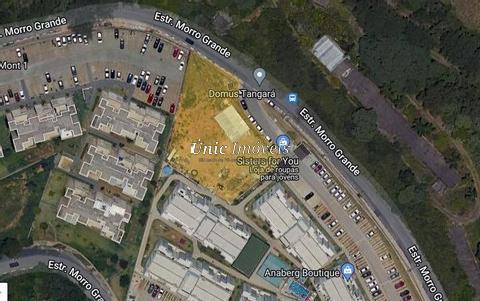 Terreno à venda no Jardim Ísis, Cotia, próximo ao Thermas da Mata com 1600 m²
