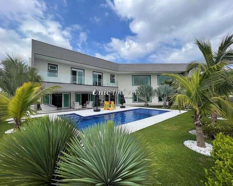 Casa à venda com 883,58 m², 4 dormitórios, 6 vagas. São Paulo II, Granja Viana