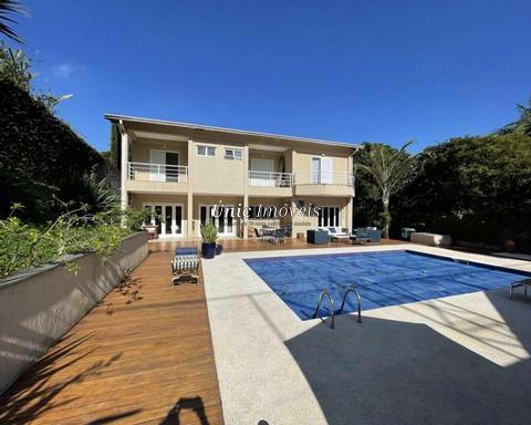 Casa à venda em Cotia, Vila Santo Antônio, com 5 suítes, com 610 m²