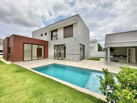 Casa à venda em Cotia, Granja Viana, com 4 suítes, com 307.61 m², Alphaville Granja Viana