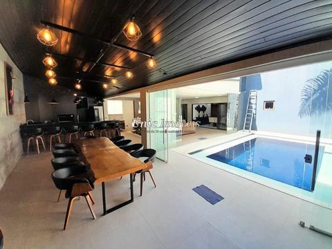 Casa à venda no Condomínio Vila Verde com 4 quartos (2 suítes), com 340 m²