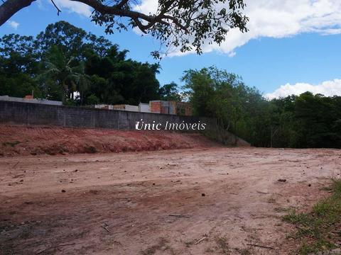Área à venda na Chácara São João, com 2635 m², Fazendinha, Granja Viana!