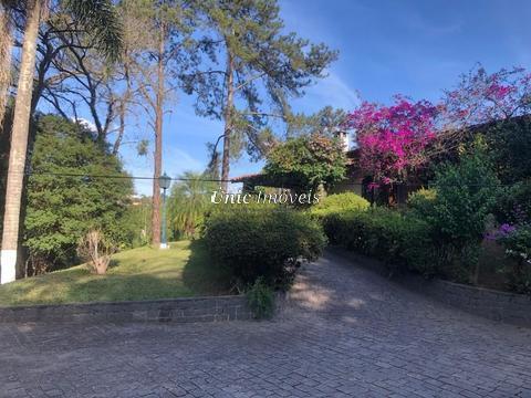 Casa à venda na Fazendinha, Granja Viana, com 4 quartos, com 550 m²