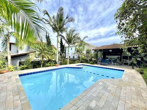 Casa à venda Cond Euroville, Granja Viana com 4 dormitórios (2 suítes), linda c/ vista, lareira, piscina, quiosque gourmet!