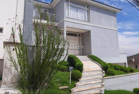 Casa à venda e para locação na Granja Viana com 4 suítes, com 750 m²,piscina e área gourmet! Cond. São Paulo II