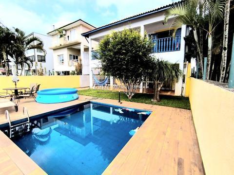 Casa para alugar em Cotia, Granja Viana, com 4 quartos (2 suítes), com 283 m², São Paulo II