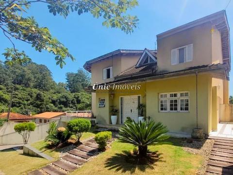 Casa à venda com 4 quartos (2 suítes) com 361m² no condomínio São Paulo II por R$ 1.400.000,00 Oportunidade! Terreno com 462m²