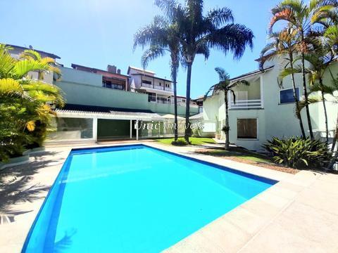 Casa à venda na Granja Viana, com 3 suítes,piscina, área gourmet com 500 m², São Paulo II