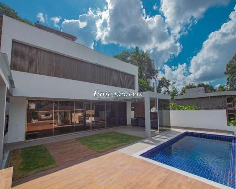 Casa à venda no São Paulo II, Granja Viana com 4 suítes,  400 m²