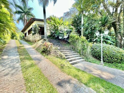 Casa à venda na Granja Viana, com 6 suítes, com 641.22 m², Residence Park