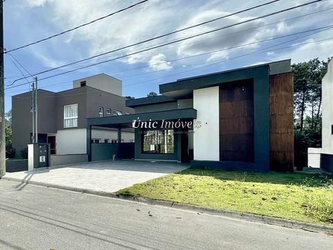 Casa nova à venda com 5 suítes, com 411.84 m², Reserva Santa Maria