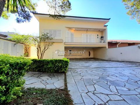 Casa para alugar em Cotia, Granja Viana, com 4 quartos (2 suítes), com 314 m², São Paulo II