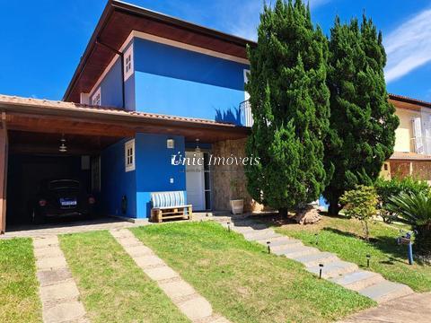 Casa para locação na Granja Viana, com 4 quartos (2 suítes), com 250 m², Carmel Condomínio Fechado