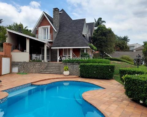 Casa à venda na Granja Viana, Cond. São Paulo 2 com 4 quartos (2 suítes), com 648 m²