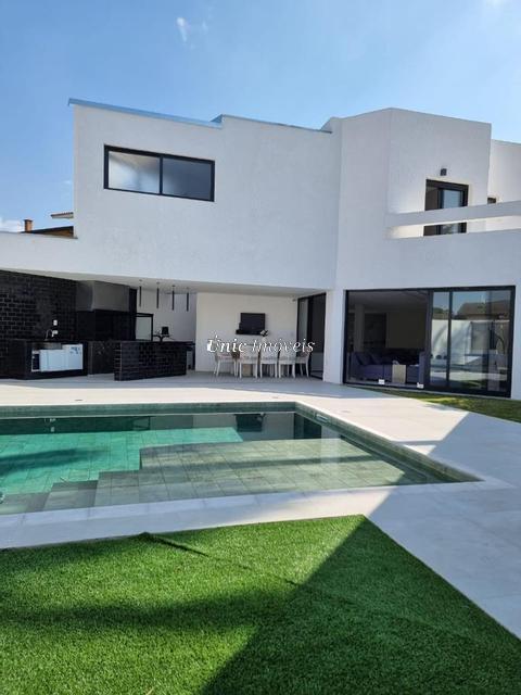 Casa à venda em Cotia, Granja Viana, com 6 suítes, com 520 m², São Paulo II